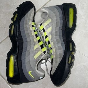 Nike Air Max 95 ‘Neon’